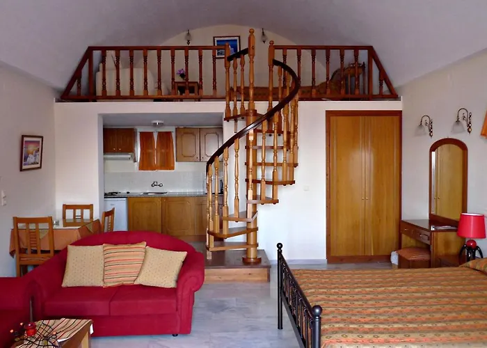 Aegean View Kamari (Santorini)